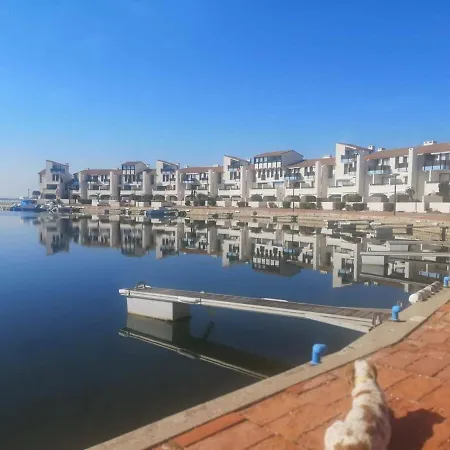 T2 Avec Terrasse, Piscine, Parking - - Fr-1-195-46