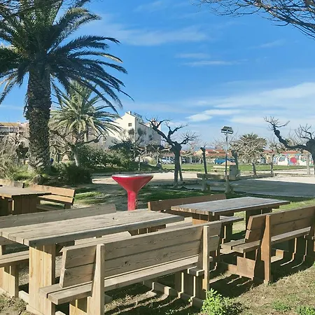 Apartment T2 Avec Terrasse, Piscine, Parking - - Fr-1-195-46