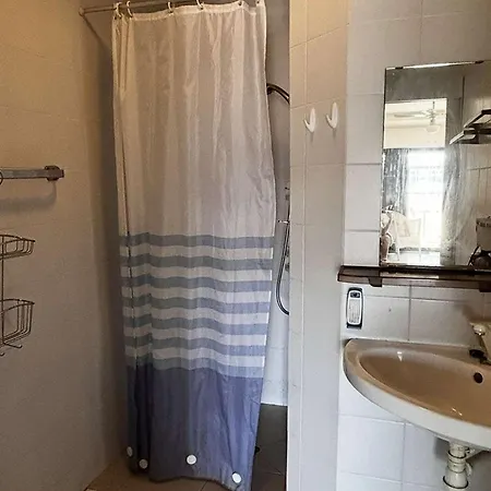 T2 Avec Terrasse, Piscine, Parking - - Fr-1-195-46 Daire Le Barcarès